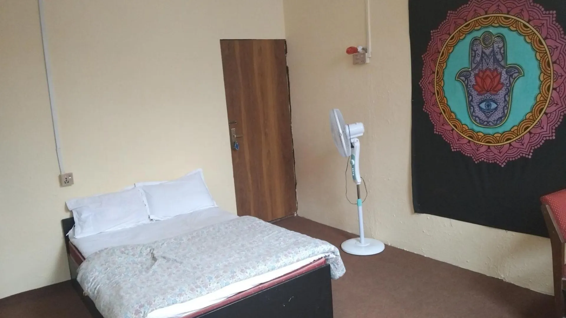 Mystic Vibes International Fitness Commune Kathmandu Rum i privatbostad
